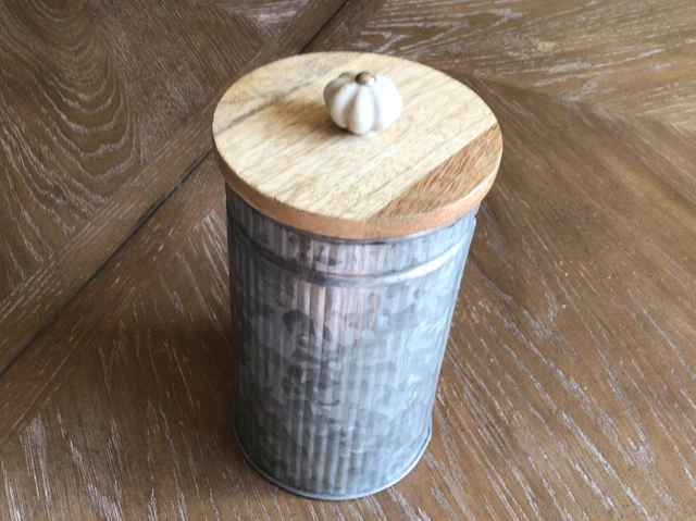 Farmhouse Style Cylinder Shaped Ribbed Metal Storage Tin With Lid
