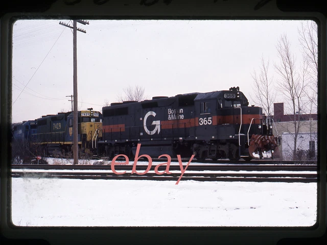 Orig Slide Guilford Rail System / Boston & Maine BM B&M #365 GP39-2 1988