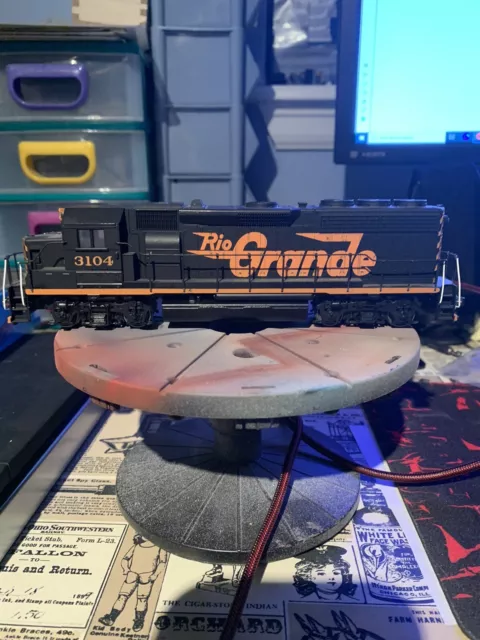 Athearn Blue Box HO scale Rio Grande EMD GP40 DC only Great condition