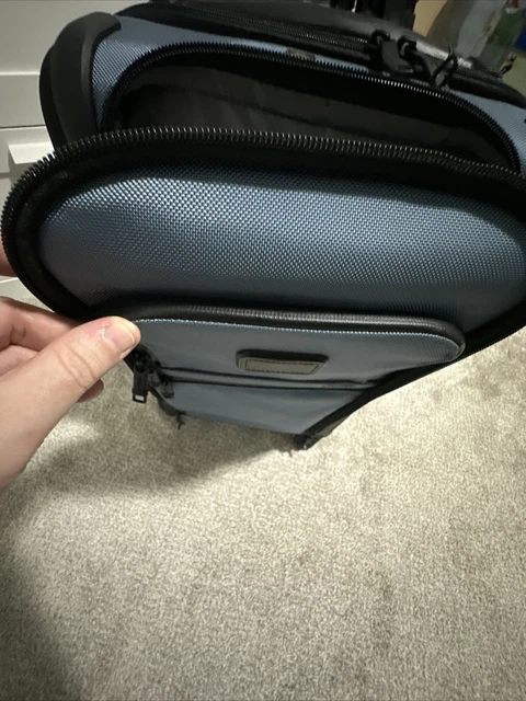 TUMI Alpha 3 Continental Dual Access Carry On 4 Wheel Expandable Travel Bag Blue 7