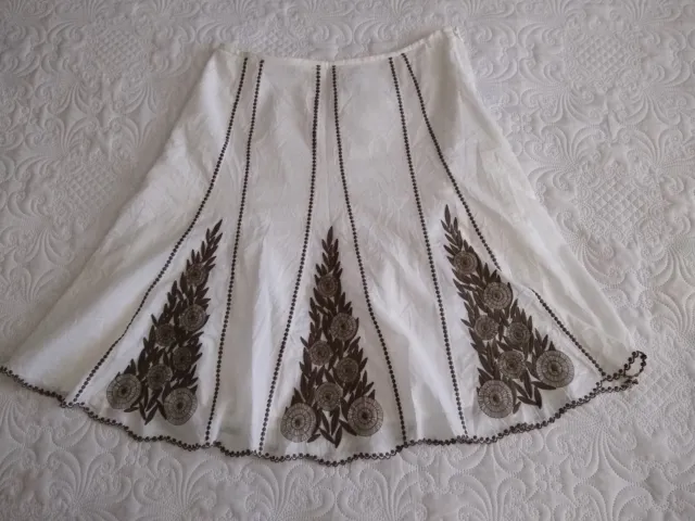 Valerie Stevens Women's 12 Cotton Skirt Lined Embroidered Floral Scalloped Hem