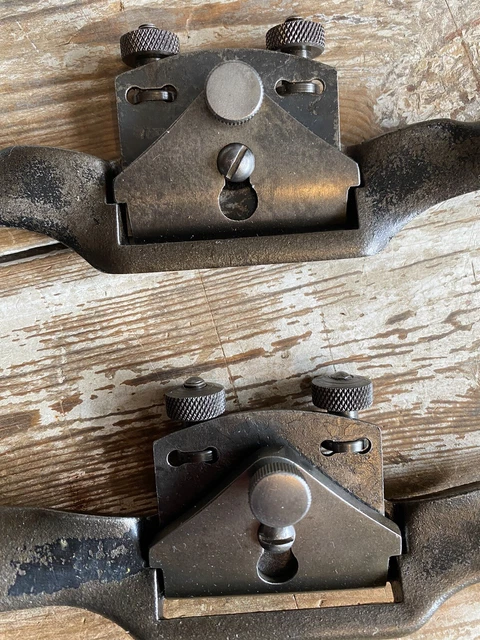 2x Vintage Stanley Spoke Shaves (1x no 151 flat, 1x curved) 6