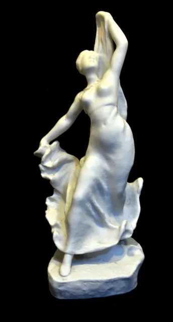 Danseuse au Voile Sculpture en Biscuit en Porcelaine de Limoges Art Nouveau