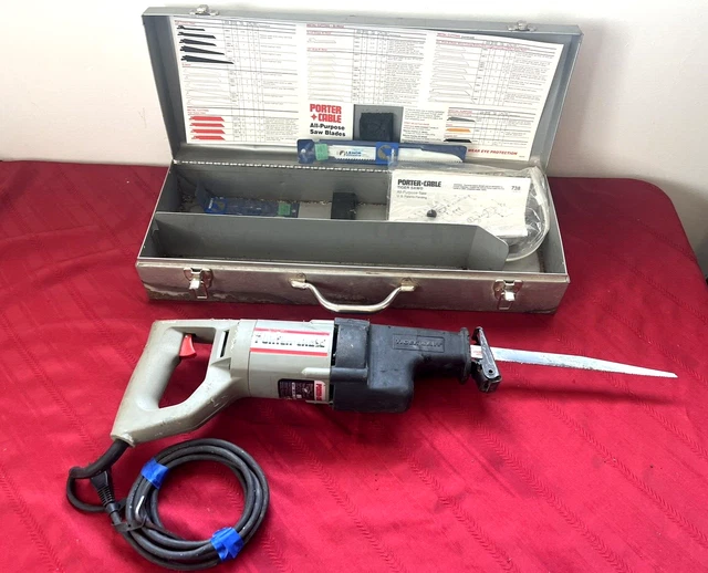 PORTER CABLE TIGER SAW #738 Variable Speed  Corded w/CARRY CASE, USA & / BLADES