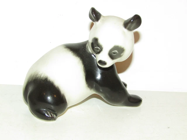 FIGURINE CHIEN BASSET vintage statuette en porcelaine russe LOMONOSOV