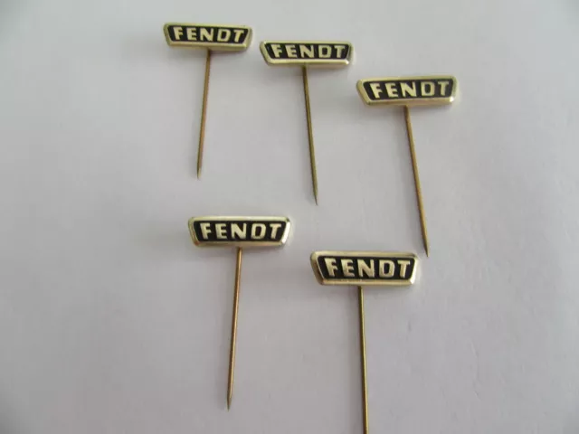 Posten 5 x FENDT Traktoren Landwirtschaft Geräte Anstecknadel Nadel Badge  Top