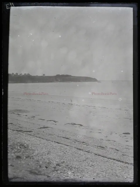 FRANCE Beach Sea Landscape c1920 Photo Glass Plate Vintage V32L17n2