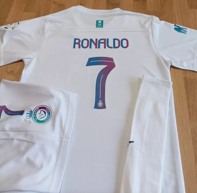 Maillot Al Nasser enfant kit Ronaldo extérieur choix de 8 à 14 ans modèle 2024