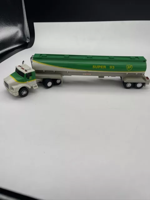1994 Limited Edition BP Toy Semi Gas Tanker Truck Super 93