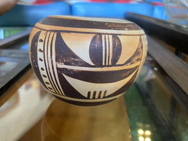 VINTAGE HOPI native american POTTERY VESSEL POT by FANNIE NAMPEYO 3x4 VINTAGE HOPI native american POTTERY VESSEL POT by FANNIE NAMPEYO 3x4