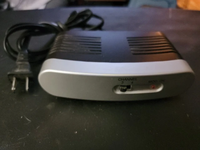 Philips RF Modulator (PH61159) Audio / Video Switch Box 120V Channel 3 & 4