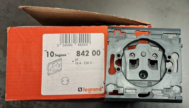 Lot De 2 Mécanismes De Prises Électriques LEGRAND SAGANE 84250 Sans Terre – Neufs Sous Blister