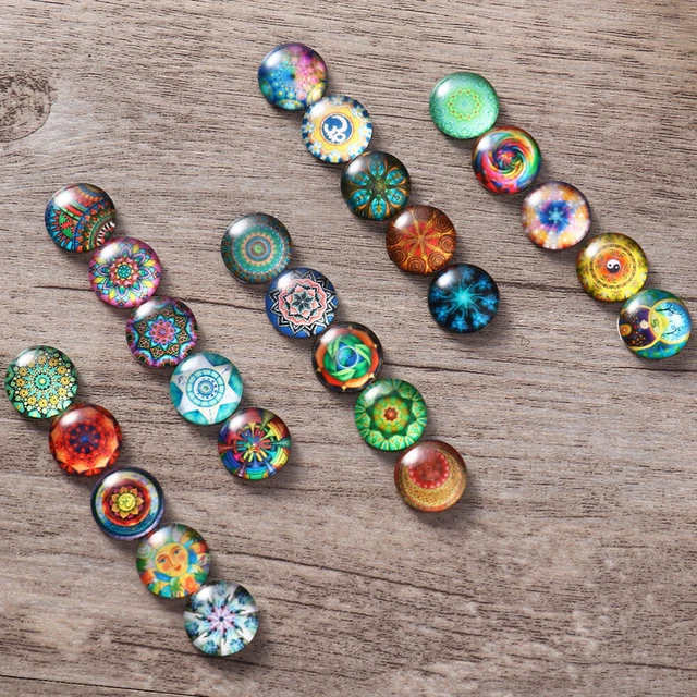 200pcs aus geschmolzenem Glas Mosaik Runde Fliesen Cabochons für Schmuck