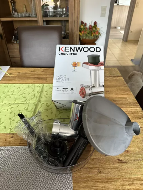 kenwood fleischwolf Aufsatz für Chef/kMix Maschine, wenig benutzt.