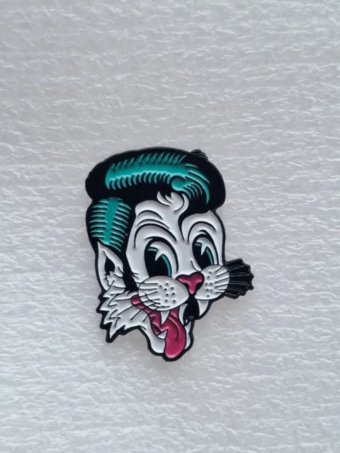 Stray Cats Pin Badge Rockabilly Runaway Boys Rock This Town Rebels Rule Rocker