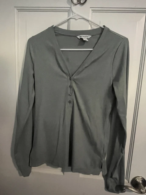 Athleta Long Sleeved Top Small