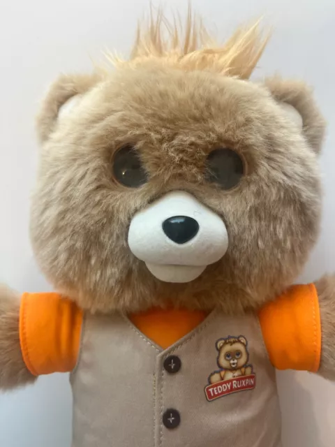 Teddy Ruxpin 2017 Animated Storytelling Bear Bluetooth LCD Eyes