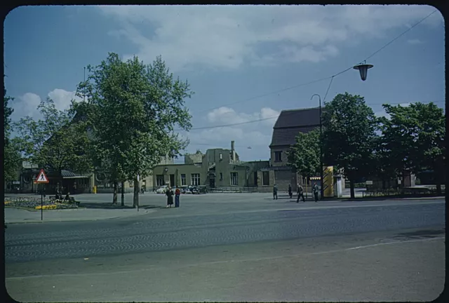 ORIG. KODACHROME RED BORDER FARBDIA DIA BERLIN 1950er WIEDERAUFBAU BERLIN