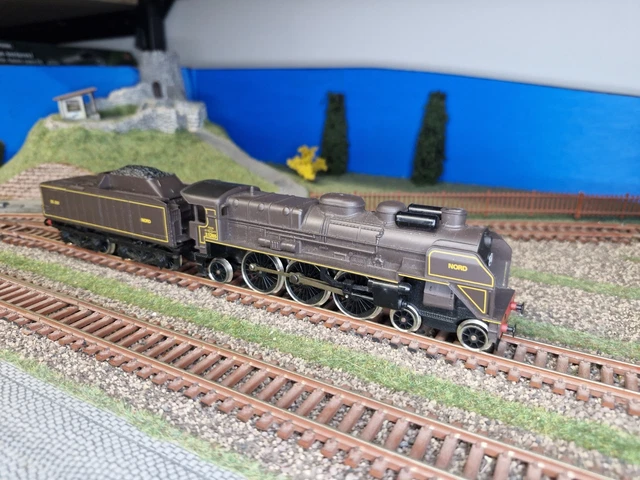 Jouef H0 - 8252 - Locomotora de vapor con ténder - 231 C - - Catawiki