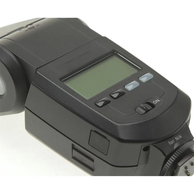 Metz Mecablitz 52 AF-1 TTL Touchscreen Shoe Mount Flash for Nikon DSLRs 7