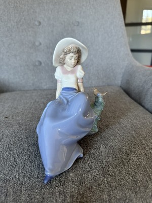 Vintage Handmade 1987 NAO by Lladro Daisa Girl Listening To The Bird's Songs EUC
