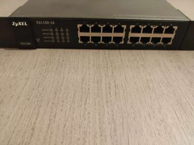 ZYXEL ES1100/16P  switch ( ref Nba05) 2