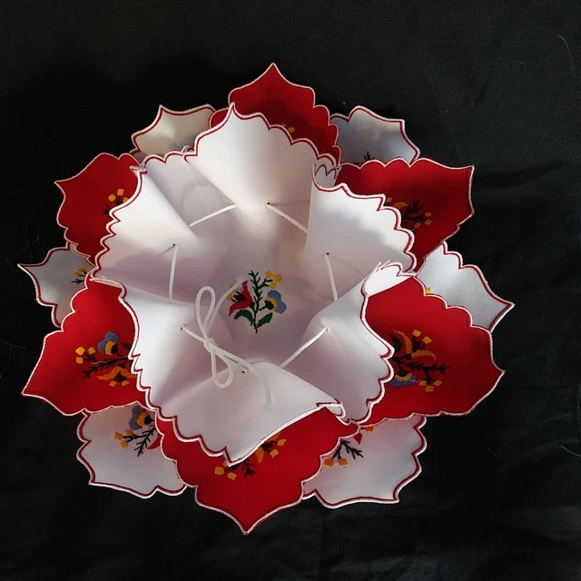 VINTAGE FABRIC LINEN Dinner Roll Biscuit Bread Warmer Holder Flowers