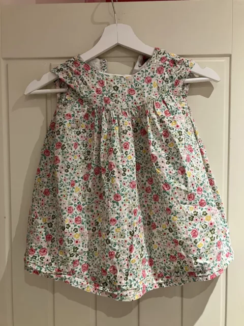 Babymädchen Größe 12-18 Monate grün Blumenmuster Kath Kitson Kleid