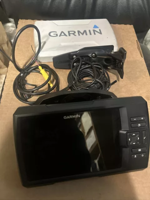 Garmin Striker Plus 7Cv with GT20-TM transducer 7 INCH SCREEN GREAT CONDITION