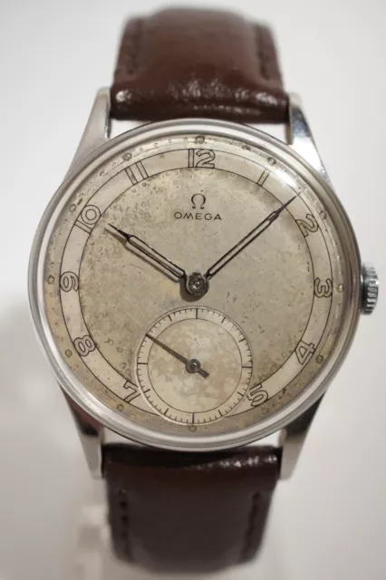 OMEGA EN ACIER, CALIBRE 30T2, très bon état, fonctionne parfaitement, années 40