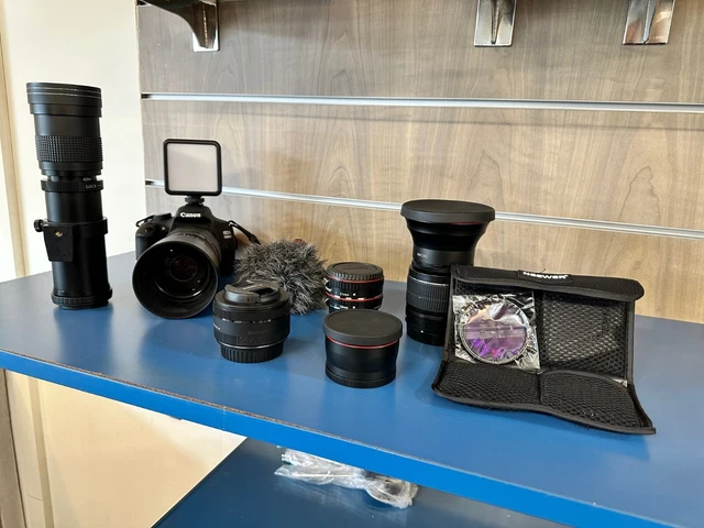 Appareil photo canon EOS 1200D + sacoche + accessoires complet