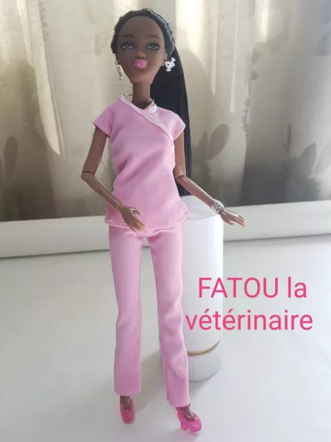 Poupée noire africaine pour enfants à offrir, Jouet de 30 cm à offrir en  cadeau de Noël ou Anniversaire