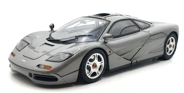 Minichamps 1/12 Scale 530 133124 - McLaren F1 Roadcar - Dark Silver