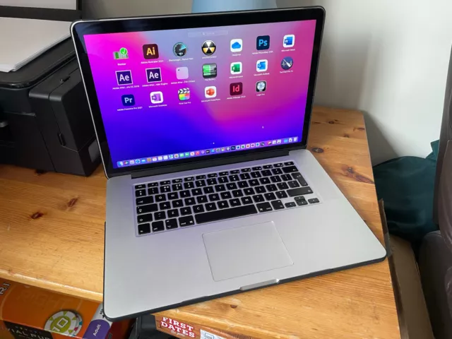 Macbook Pro 15" 3.4GHz i7 Quad Core *NEW* 1TB SSD 16GB RAM *UPGRADED*