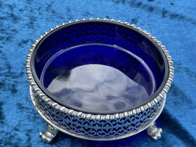 Cantina di sale argento georgiano con rivestimento originale in vetro blu di C&S.co Londra