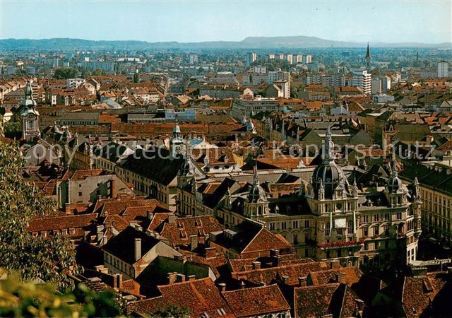73861905 Graz__Steiermark_AT Blick vom Schlossberg mit Rathaus