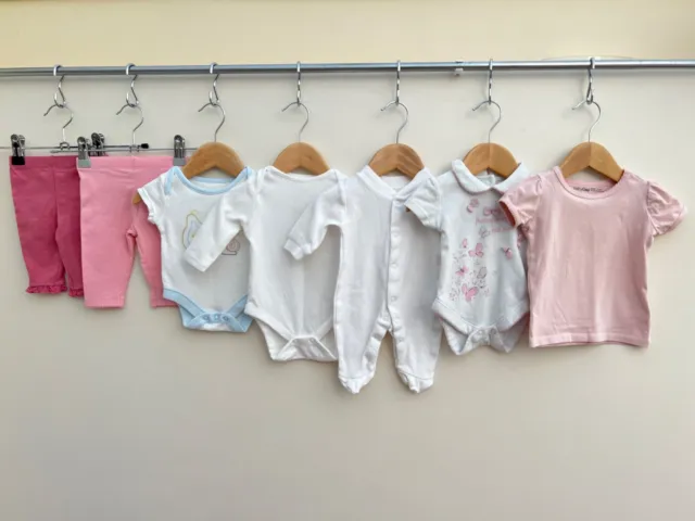 Pacchetto di abbigliamento per bambine età 0-3 mesi Next Gap M&S