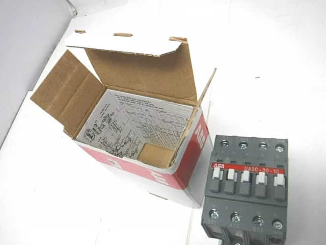 ABB UA30-30-10 110V 50Hz/110-120V 60Hz Contacteur 1SBL281022R8410 Neuf