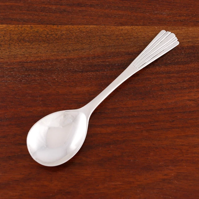 English Georgian Sterling Silver Bouillon Round Bowl Soup Spoon Reed, Flute 1816