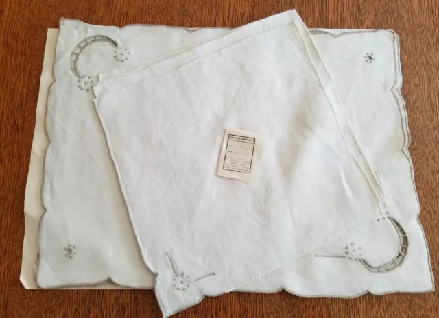 NEW Vintage Linen Hand Embroidered Placemat  Napkins Madeira Portugal Set of 4