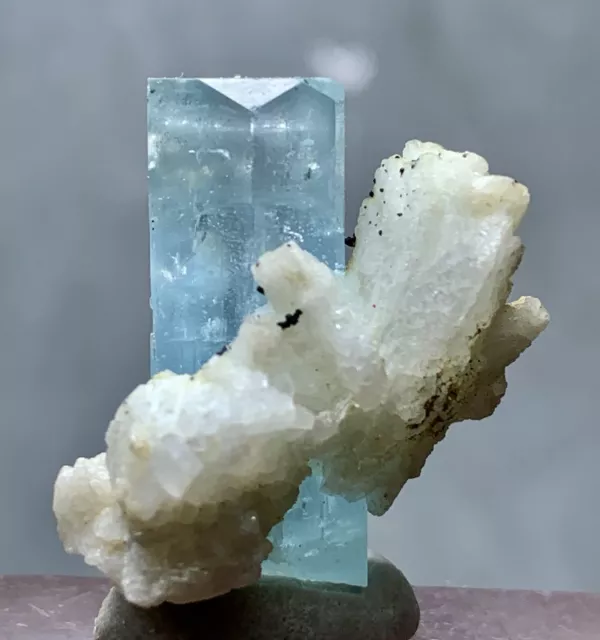 27 Cts Beautiful Amazing Aquamarine Crystal Specimen From Skardu pakistan