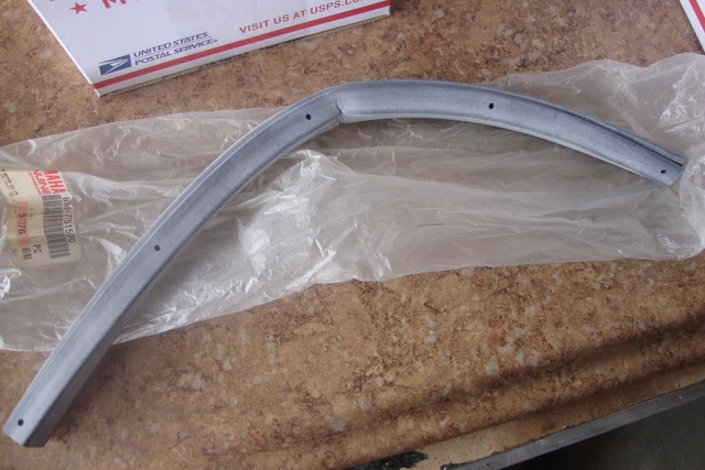 Yamaha V-Max 500 Vorne Bauch Pfanne Seite Panel Gummi Dichtung OEM VX500