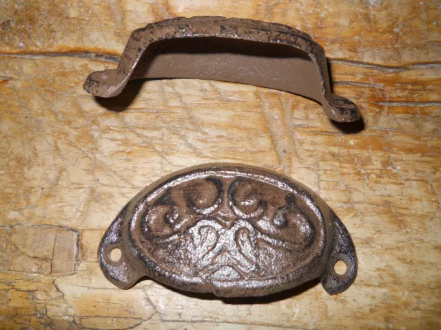 2 Cast Iron Antique Victorian Style OVAL Drawer Pull, Barn Handle, Door Handles