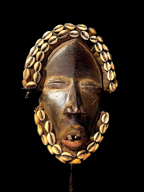 African mask antiques tribal Face vintage Wood Carved Hang mask with shells-4979