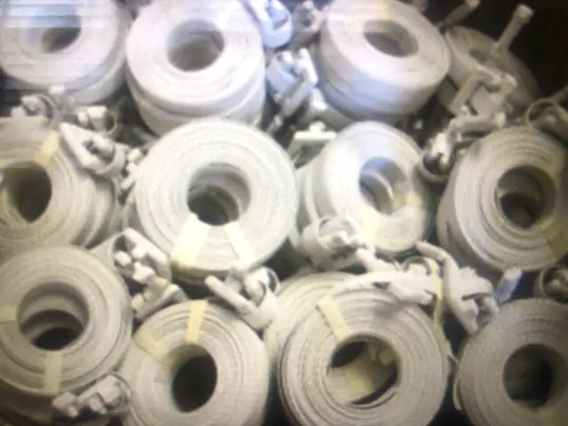 500 Pc. Poly Straps Strapping Banding Pre-Cut White 1/2"x17' Buckle Attached