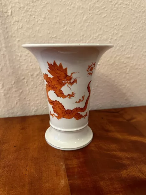 große Meissen Vase Trichtervase roter Drache  top Zustand 1.Wahl