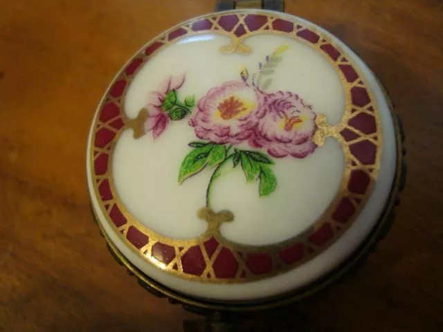 Authentic French hand painted porcelain Limoges box trinket signed