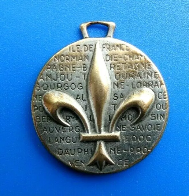 #3943# Vintage: Medaille Chateaux Hotels De France Signee Par Augis: