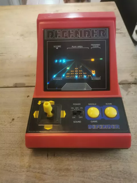 Defender LSI game - Table Top Game Vintage  Electronic Game. En Parfait état