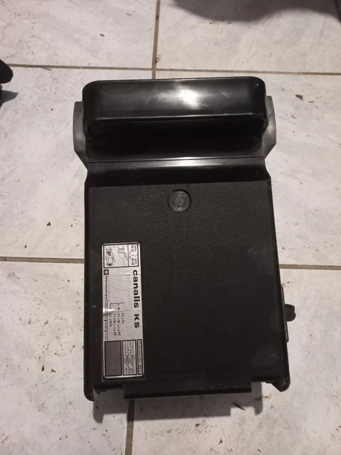 Prise Canalis Télémécanique KSA-05 SF 4 – Réf KSA05SF4 – Occasion Garantie Fonctionnement